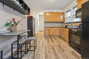 1065 Stell Pl, Bronx, NY 10469 - Photo 9