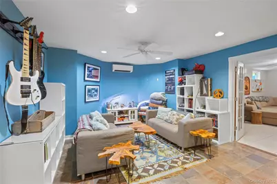 14 Locust Avenue, East Setauket, NY 11733 - Photo 39