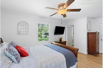 14 Locust Avenue, East Setauket, NY 11733 - Photo 31