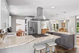 14 Locust Ave, East Setauket, NY 11733 - Photo 25