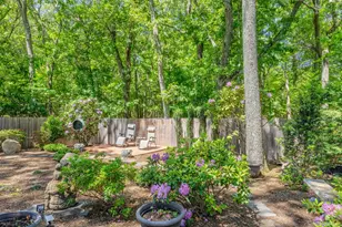 14 Locust Ave, East Setauket, NY 11733 - Photo 15