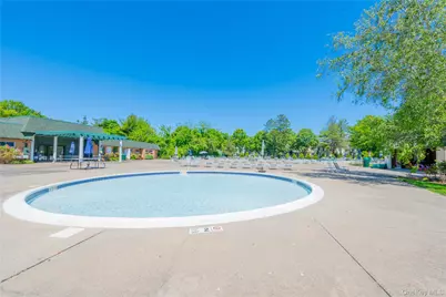 231 Artist Lake Drive, Middle Island, NY 11953 - Photo 5