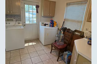556 Westchester Avenue, Port Chester, NY 10573 - Photo 19
