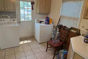 556 Westchester Ave, Port Chester, NY 10573 - Photo 19