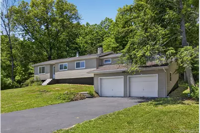 85 Toleman Road, Washingtonville, NY 10992 - Photo 3