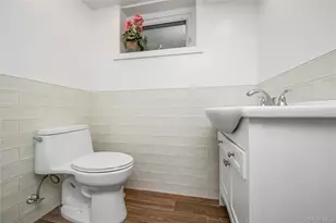 46-06 247th St, Douglaston, NY 11362 - Photo 23
