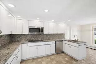 5 Grendon Ln, Farmingville, NY 11738 - Photo 3