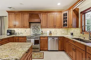 225 Old Willets Path, Smithtown, NY 11787 - Photo 7
