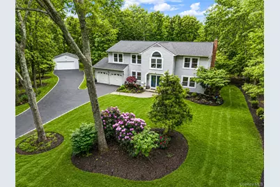 2 Barbara Anne Street, Manorville, NY 11949 - Photo 5