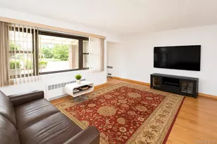 792 Bauer St, Elmont, NY 11003 - Photo 3