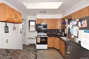 792 Bauer St, Elmont, NY 11003 - Photo 11