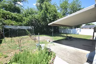 792 Bauer St, Elmont, NY 11003 - Photo 25