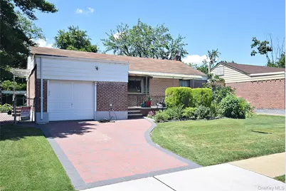 792 Bauer Street, Elmont, NY 11003 - Photo 35