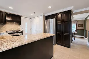 2 Sussex Ln, Lake Grove, NY 11755 - Photo 9