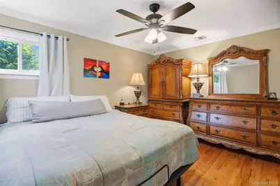 86 Claremont Avenue, West Babylon, NY 11704 - Photo 15