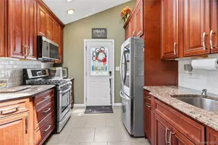 86 Claremont Ave, West Babylon, NY 11704 - Photo 13