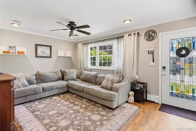 86 Claremont Avenue, West Babylon, NY 11704 - Photo 5