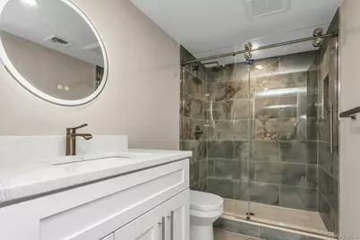118 W Cherry Street, Hicksville, NY 11801 - Photo 43
