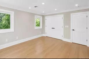 118 W Cherry St, Hicksville, NY 11801 - Photo 37