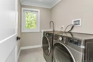 118 W Cherry St, Hicksville, NY 11801 - Photo 41