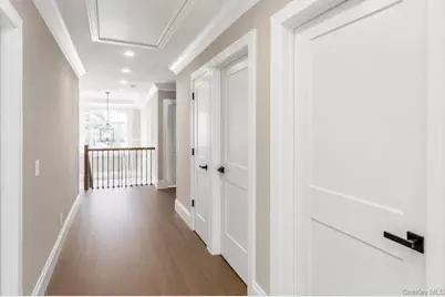 118 W Cherry Street, Hicksville, NY 11801 - Photo 31