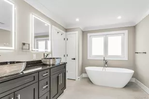 118 W Cherry St, Hicksville, NY 11801 - Photo 33