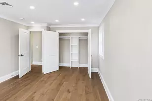 118 W Cherry St, Hicksville, NY 11801 - Photo 29