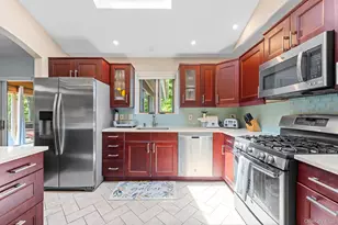2463 N Pine Grove Ct, Yorktown Heights, NY 10598 - Photo 17