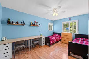 2463 N Pine Grove Ct, Yorktown Heights, NY 10598 - Photo 3