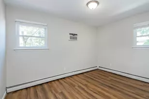 80 Maxwell Ave, Oyster Bay, NY 11771 - Photo 13