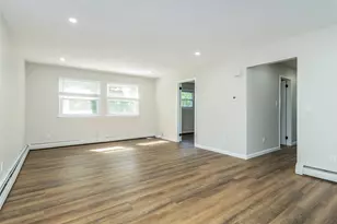 80 Maxwell Ave, Oyster Bay, NY 11771 - Photo 5