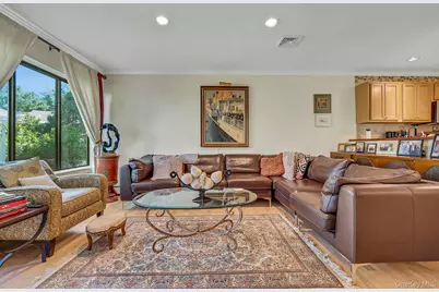 21 Top Of The Ridge #A7, Mamaroneck, NY 10543 - Photo 7