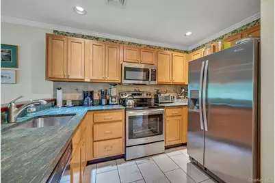 21 Top Of The Ridge #A7, Mamaroneck, NY 10543 - Photo 11