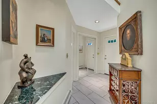 21 Top of the Ridge, Mamaroneck, NY 10543 - Photo 3