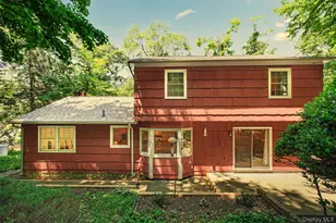 1096 Sunset St, Yorktown Heights, NY 10598 - Photo 11