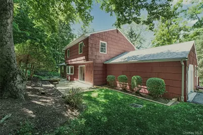 1096 Sunset Street, Yorktown Heights, NY 10598 - Photo 9