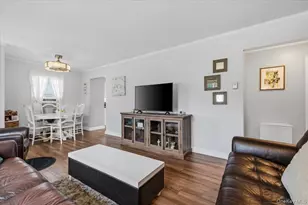 58 Myers Ave, Hicksville, NY 11801 - Photo 7