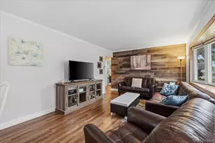 58 Myers Ave, Hicksville, NY 11801 - Photo 5
