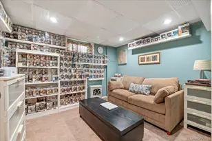 58 Myers Ave, Hicksville, NY 11801 - Photo 17