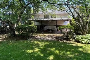 79 Marcus Ave, New Hyde Park, NY 11040 - Photo 5