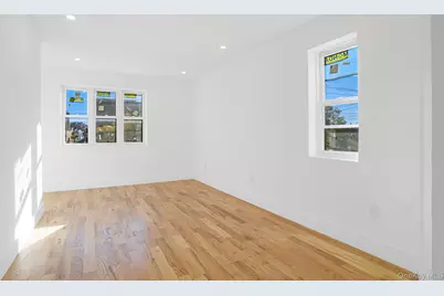 1011 E 221st Street, Bronx, NY 10469 - Photo 13
