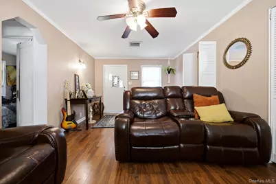 76 Hanrahan Avenue, Farmingville, NY 11738 - Photo 19