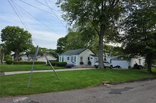 76 Hanrahan Ave, Farmingville, NY 11738 - Photo 35