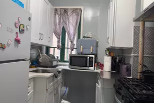 1585 Odell St, Bronx, NY 10462 - Photo 11
