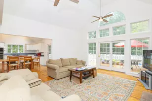 33 Windwood Ct, Westhampton, NY 11977 - Photo 11