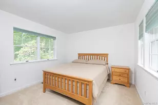 33 Windwood Ct, Westhampton, NY 11977 - Photo 19
