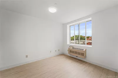 81-15 Queens Boulevard #4H, Elmhurst, NY 11373 - Photo 5