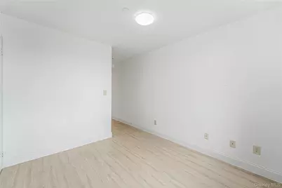 81-15 Queens Boulevard #4H, Elmhurst, NY 11373 - Photo 7
