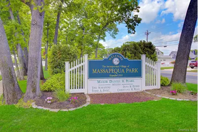 312 Eastlake Avenue, Massapequa Park, NY 11762 - Photo 23