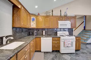 312 Eastlake Ave, Massapequa Park, NY 11762 - Photo 5